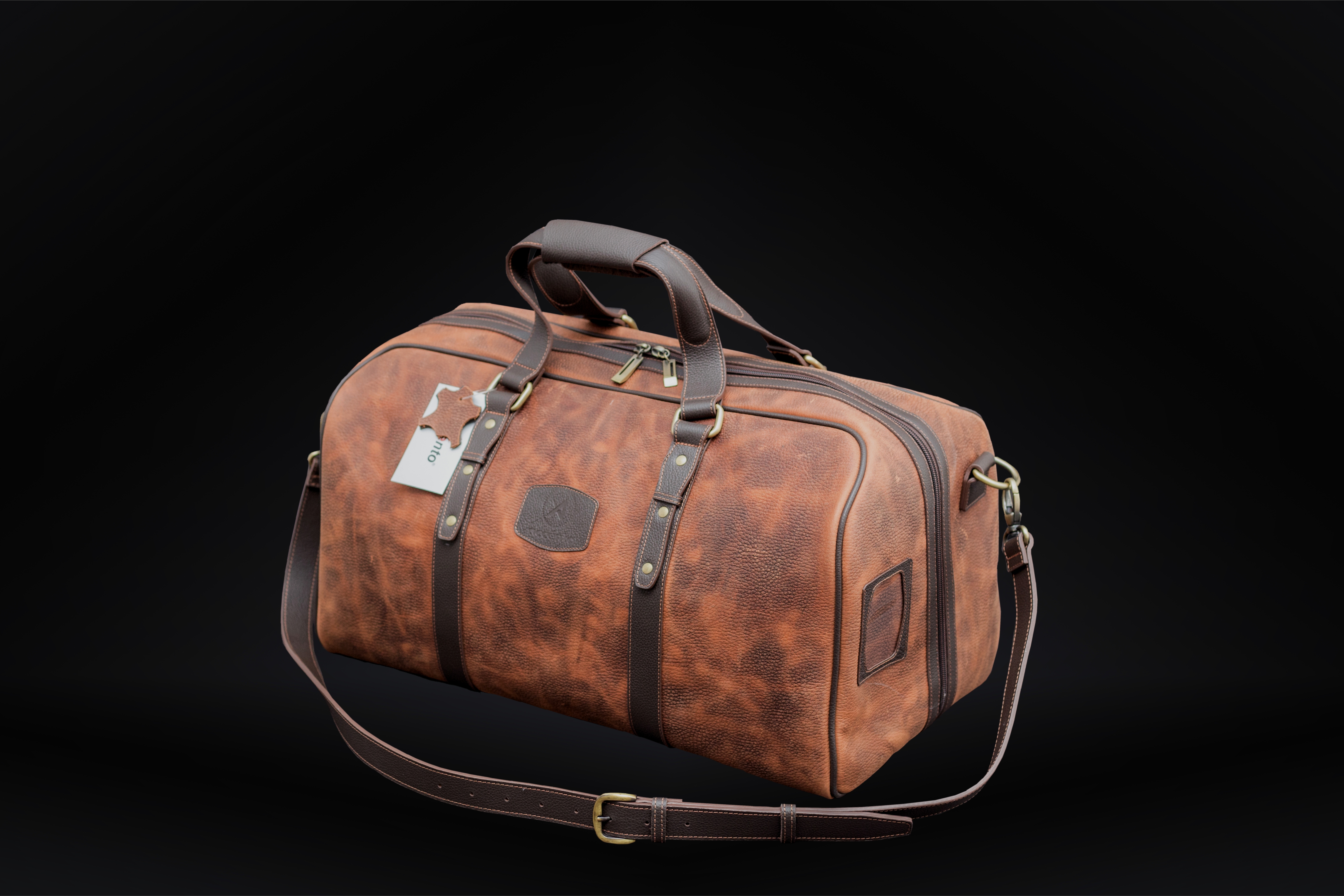 Accento Leather